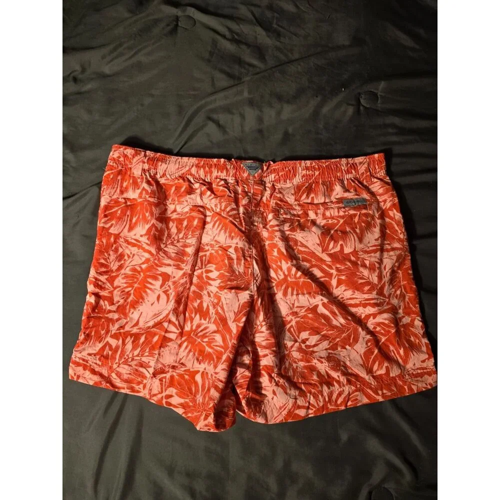 Columbia Men’s Swimsuit Swim trunks Bright Floral Pattern XL Lined Shorts Beach